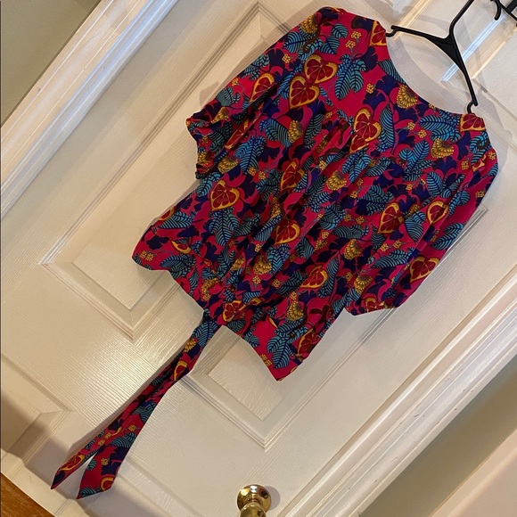 Rose & Olive Multicolor Floral Top - Picture 10 of 15